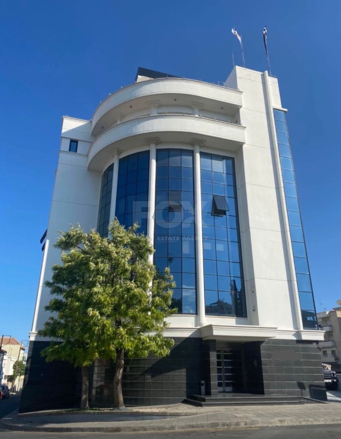 Premium Office Building for Rent | 1,000 m² | Private Garden | Prime Business Location | Katholiki