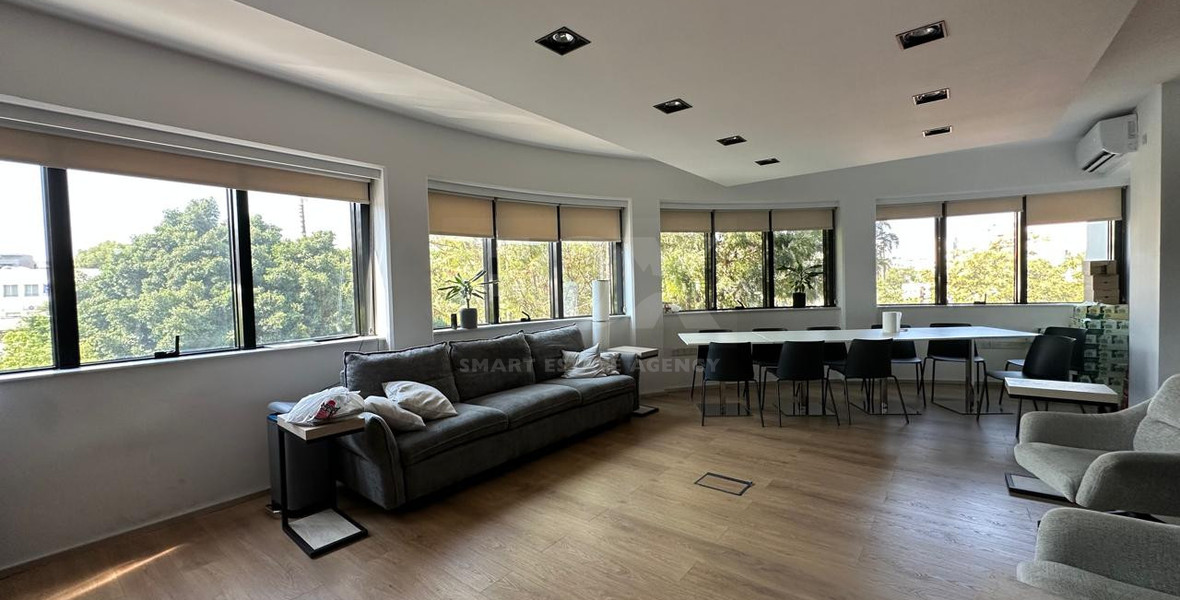 Premium Office Building for Rent | 1,000 m² | Private Garden | Prime Business Location | Katholiki
