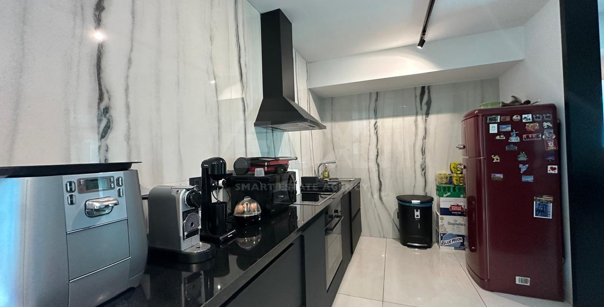 Premium Office Building for Rent | 1,000 m² | Private Garden | Prime Business Location | Katholiki
