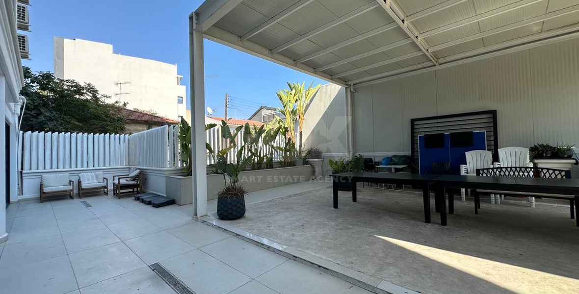 Premium Office Building for Rent | 1,000 m² | Private Garden | Prime Business Location | Katholiki