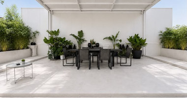 Premium Office Building for Rent | 1,000 m² | Private Garden | Prime Business Location | Katholiki
