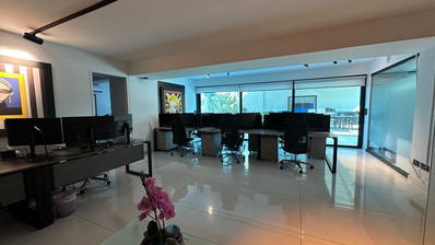 Premium Office Building for Rent | 1,000 m² | Private Garden | Prime Business Location | Katholiki