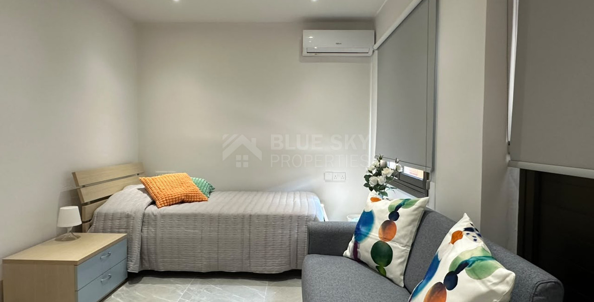 Fully Furnished Studio Apartment with Courtyard – Available Now