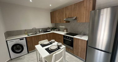 Fully Furnished Studio Apartment with Courtyard – Available Now