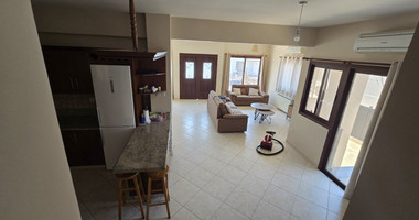 Lovely 4-Bedroom House with Private Apartment for Sale in Kolossi
