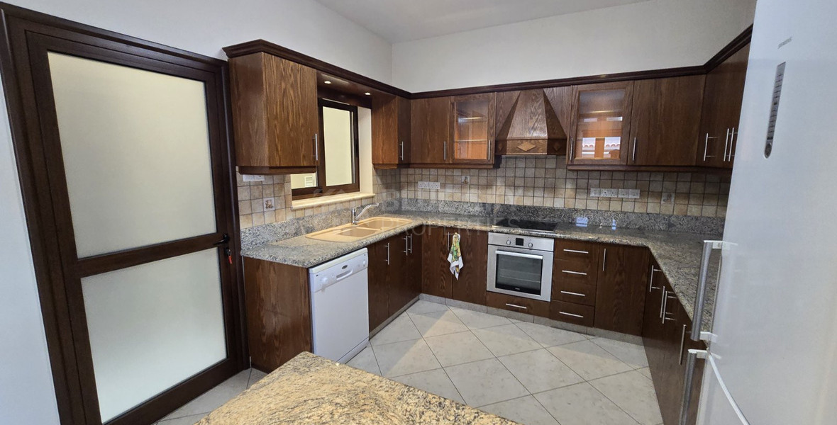 Lovely 4-Bedroom House with Private Apartment for Sale in Kolossi
