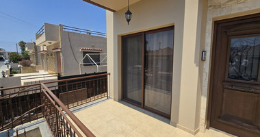 Lovely 4-Bedroom House with Private Apartment for Sale in Kolossi