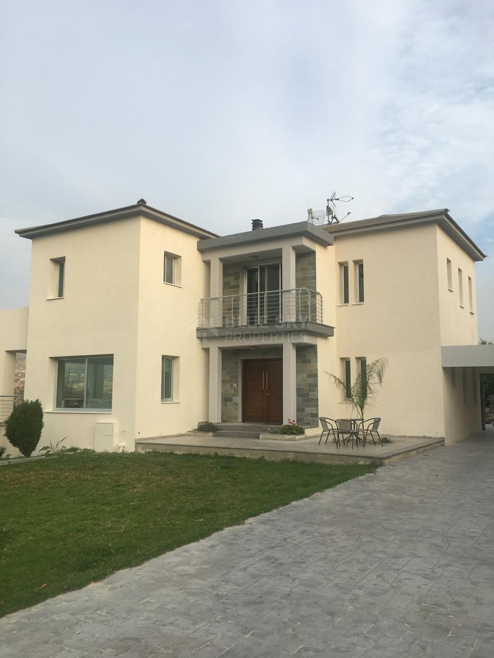 Four Bedroom Villa For Rent