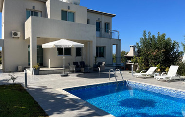 Stunning Four Bedroom Villa For Rent, paphos