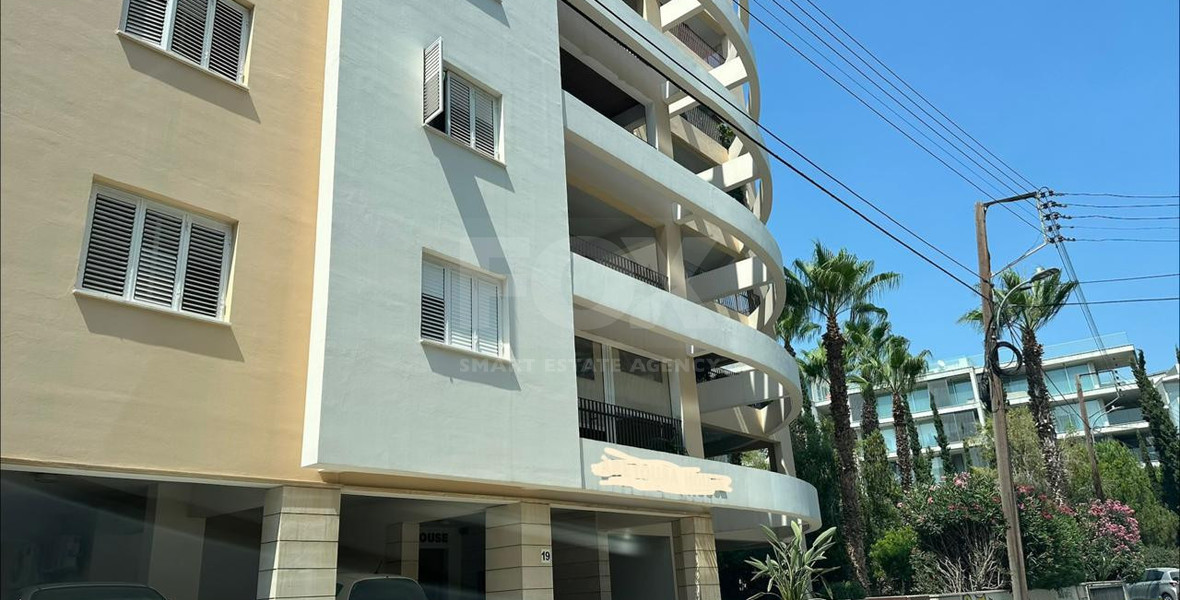 Elegant Three-Bedroom Apartment for Rent in Neapoli