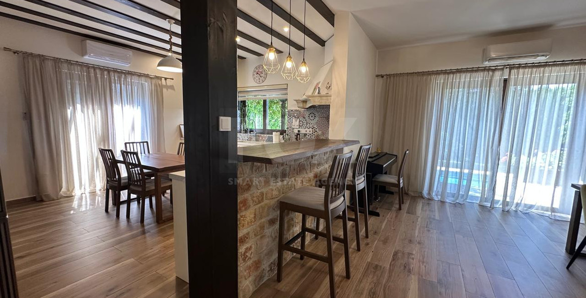 For Sale Contemporary Six-Bedroom Luxury Villa with Private Pool & Smart Home Technology, Souni