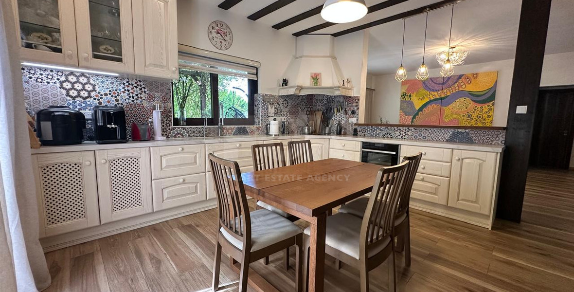 For Sale Contemporary Six-Bedroom Luxury Villa with Private Pool & Smart Home Technology, Souni