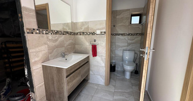 For Sale Contemporary Six-Bedroom Luxury Villa with Private Pool & Smart Home Technology, Souni
