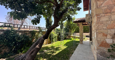 For Sale Contemporary Six-Bedroom Luxury Villa with Private Pool & Smart Home Technology, Souni