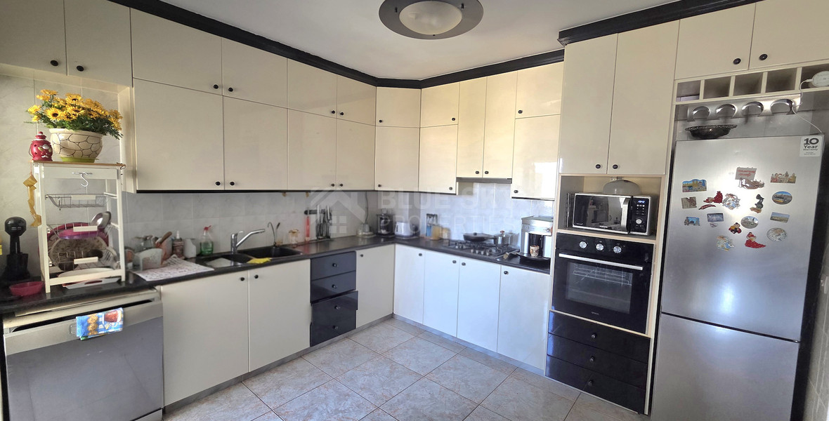 FOR SALE TOP-FLOOR SEAFRONTTWO BEDROOM APARTMENT | PANORAMIC MEDITERRANEAN & CITY VIEWS | NEAPOLI, LIMASSOL