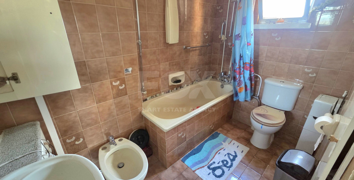 FOR SALE TOP-FLOOR SEAFRONTTWO BEDROOM APARTMENT | PANORAMIC MEDITERRANEAN & CITY VIEWS | NEAPOLI, LIMASSOL