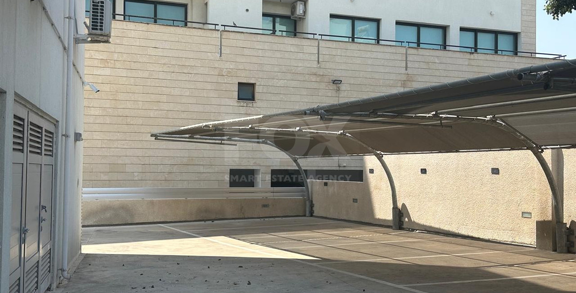 Premium Fully Furnished Office  240 m² in Agia Zoni