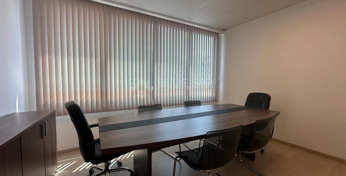 Premium Fully Furnished Office  240 m² in Agia Zoni