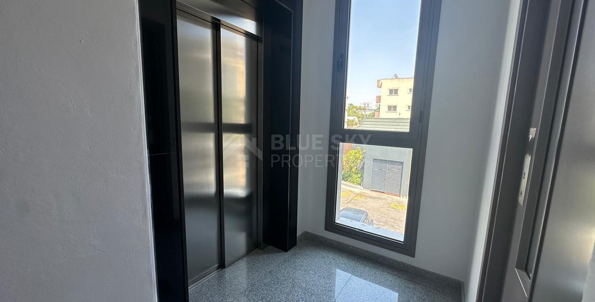 Premium Fully Furnished Office  240 m² in Agia Zoni