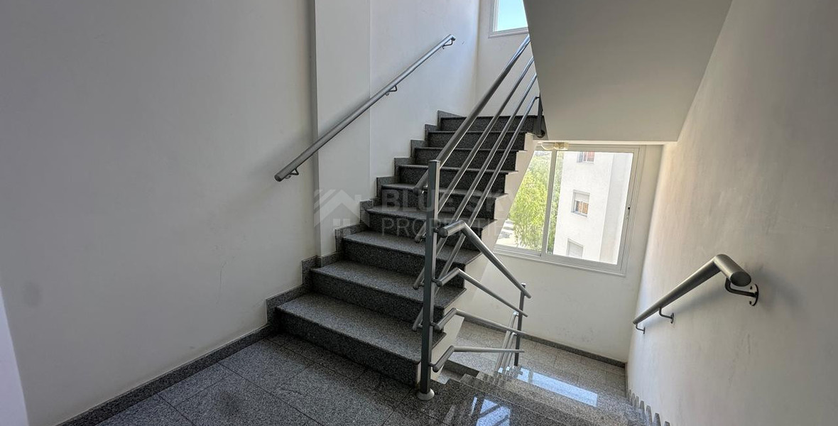 Modern Three-Bedroom Fully Furnished Apartment for Rent or Ren-to-Purchase| Kato Polemidia