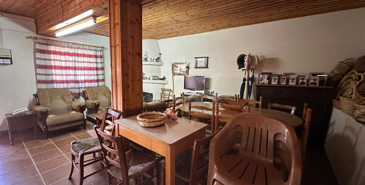 Three bedroom Detached  House for Sale – Kaminaria