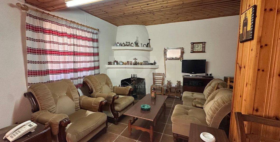 Three bedroom Detached  House for Sale – Kaminaria