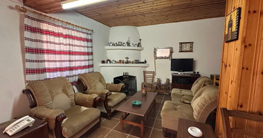 Three bedroom Detached  House for Sale – Kaminaria
