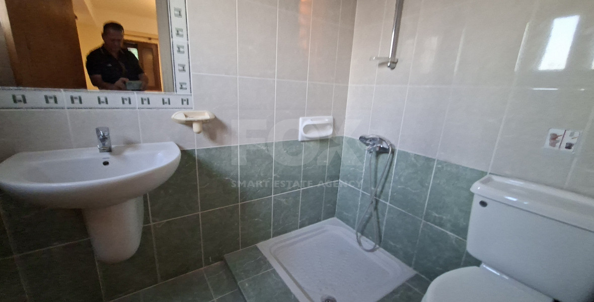 FOUR BEDROOM BUNGALOW HOUSE FOR RENT