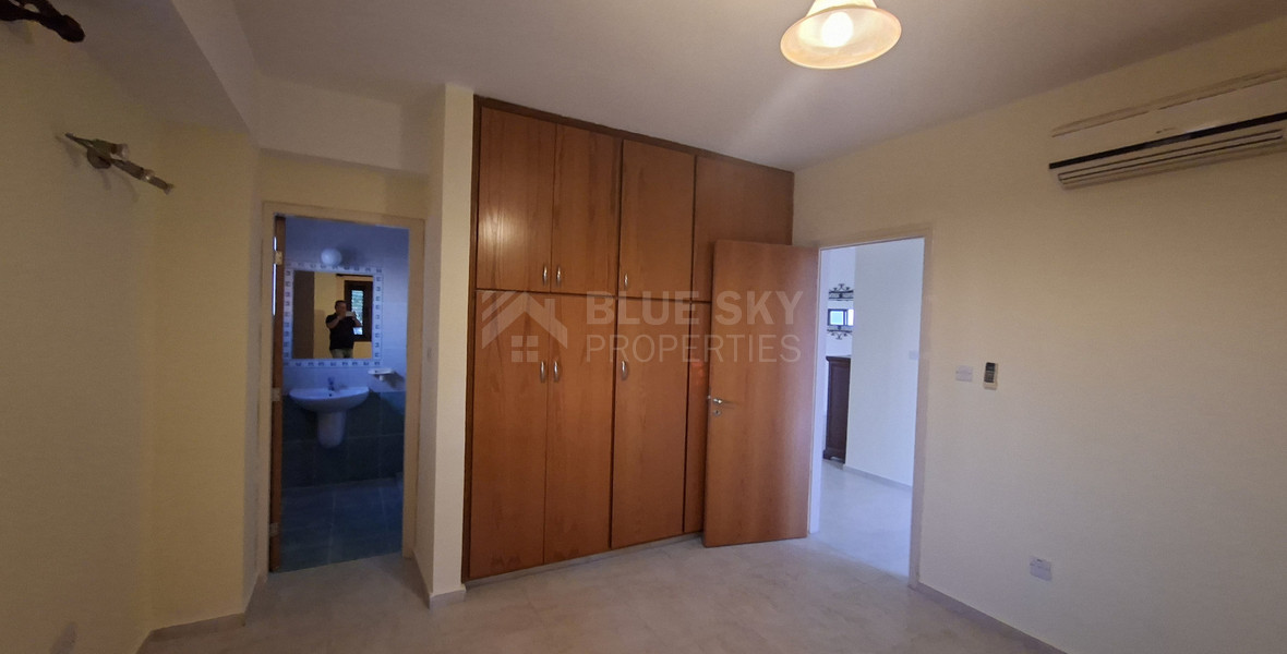 FOUR BEDROOM BUNGALOW HOUSE FOR RENT