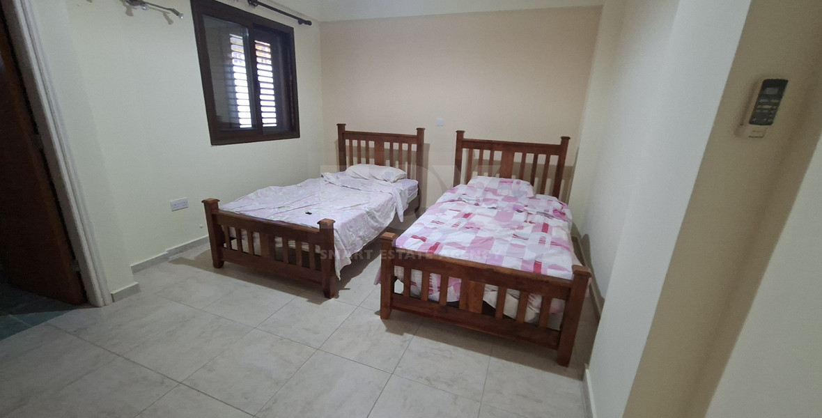 FOUR BEDROOM BUNGALOW HOUSE FOR RENT