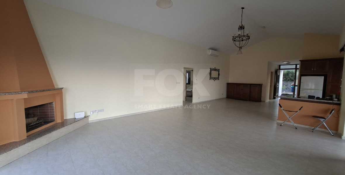 FOUR BEDROOM BUNGALOW HOUSE FOR RENT
