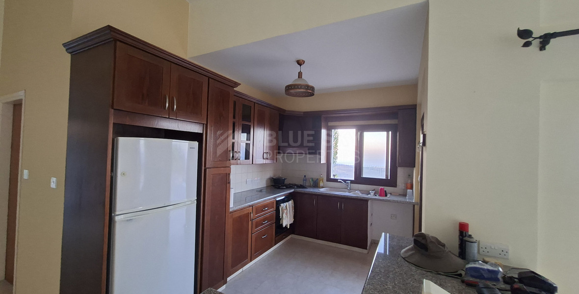 FOUR BEDROOM BUNGALOW HOUSE FOR RENT