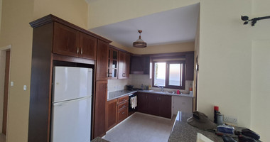 FOUR BEDROOM BUNGALOW HOUSE FOR RENT