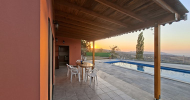 FOUR BEDROOM BUNGALOW HOUSE FOR RENT