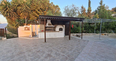 FOUR BEDROOM BUNGALOW HOUSE FOR RENT
