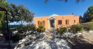 FOUR BEDROOM BUNGALOW HOUSE FOR RENT
