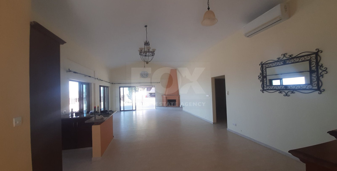FOUR BEDROOM BUNGALOW HOUSE FOR RENT