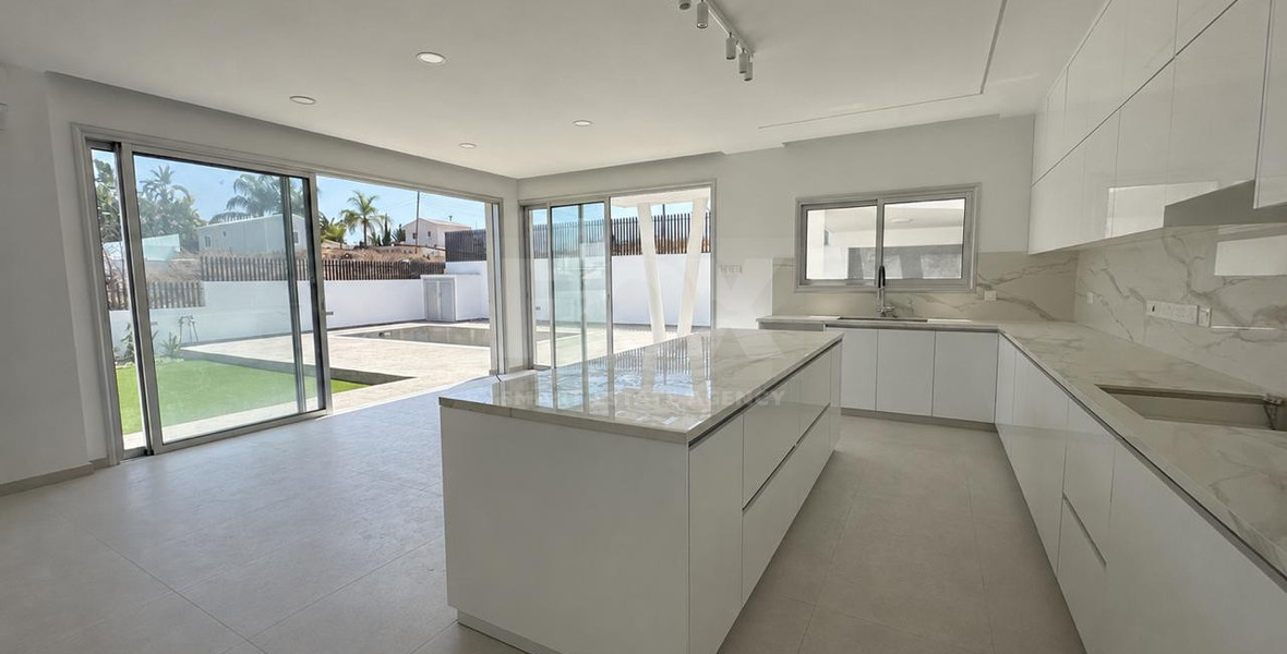 Brand-New Three -Bedroom Detached Villa for Long-Term Rent in Trachoni