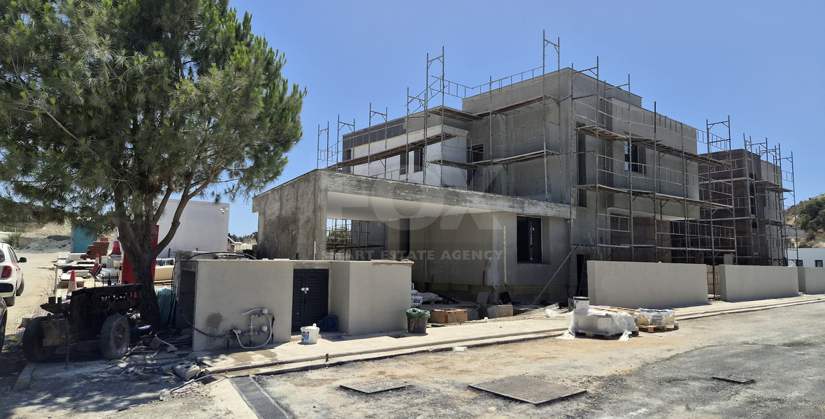 Brand-New 4-Bedroom Detached House with Private Garden in Agios Tychonas