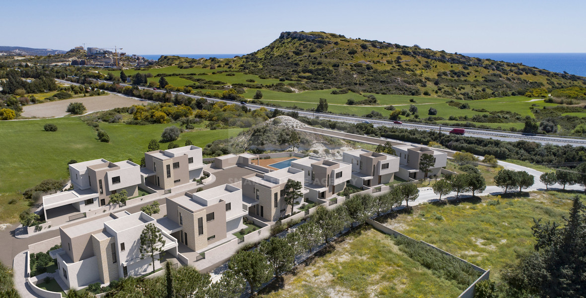 Brand-New 4-Bedroom Detached House with Private Garden in Agios Tychonas