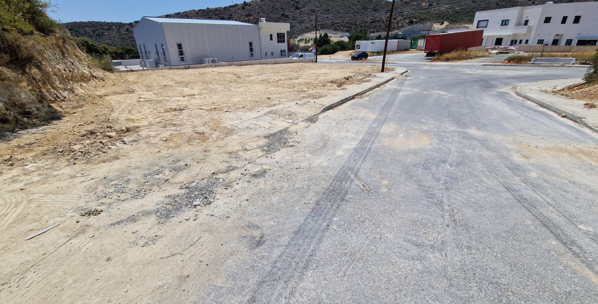 Prime 746 m² Industrial Plot for Rent in  Palodia