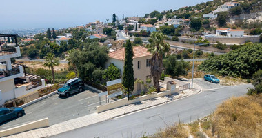 Two-Bedroom Detached House with Private Yard in Peyia, Paphos for sale