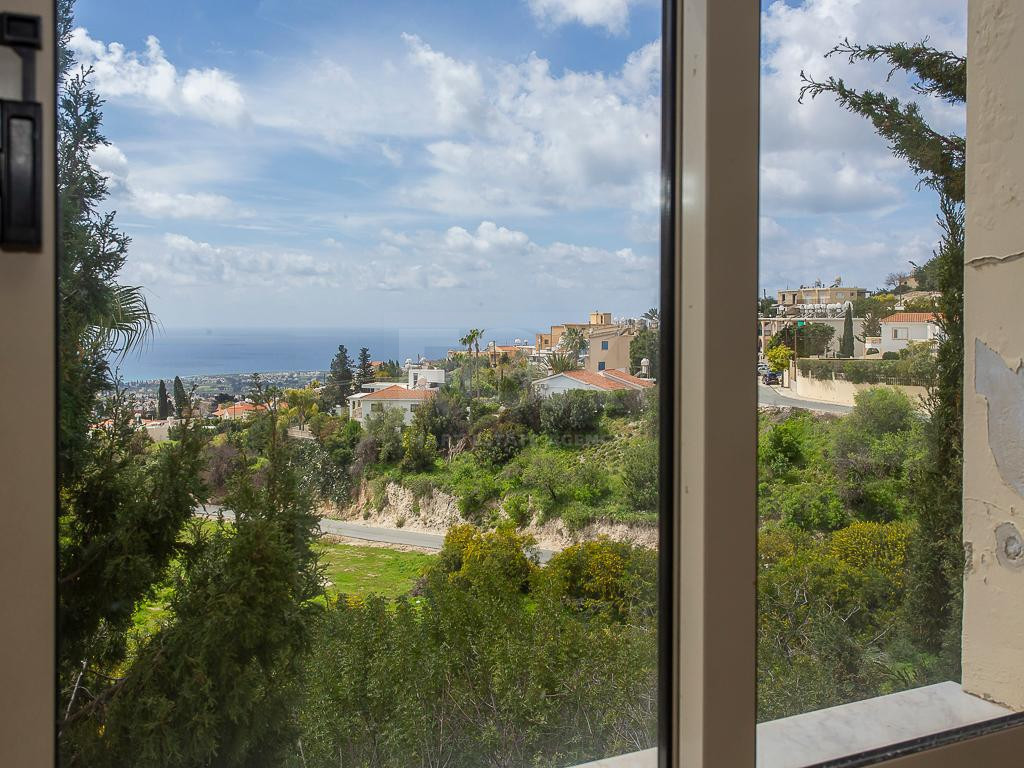 Two-Bedroom Detached House with Private Yard in Peyia, Paphos for sale