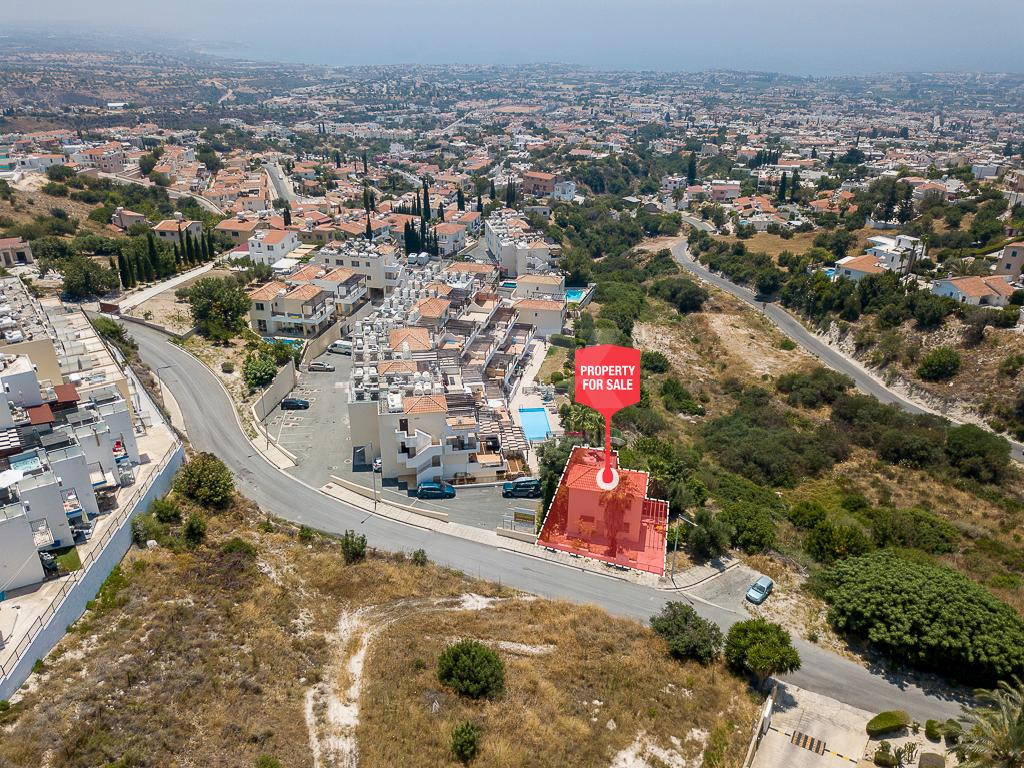 Two-Bedroom Detached House with Private Yard in Peyia, Paphos for sale