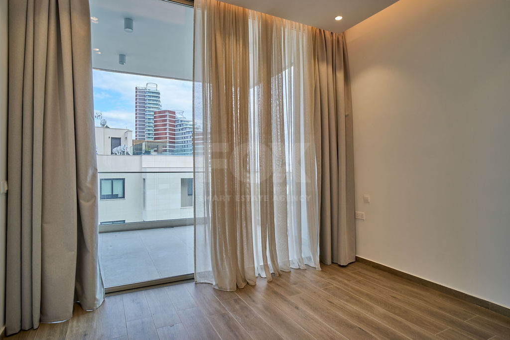 Exceptional Luxury 3 Bedroom Penthouse For Rent in Limassol