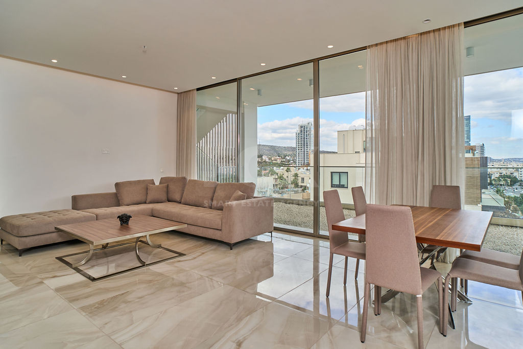 Exceptional Luxury 3 Bedroom Penthouse For Rent in Limassol