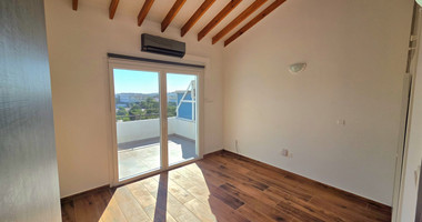 Charming Two-Bedroom unfurnished { optional furnished}  Maisonette With Two Verandes for Rent | Mesa Geitonia | Limassol