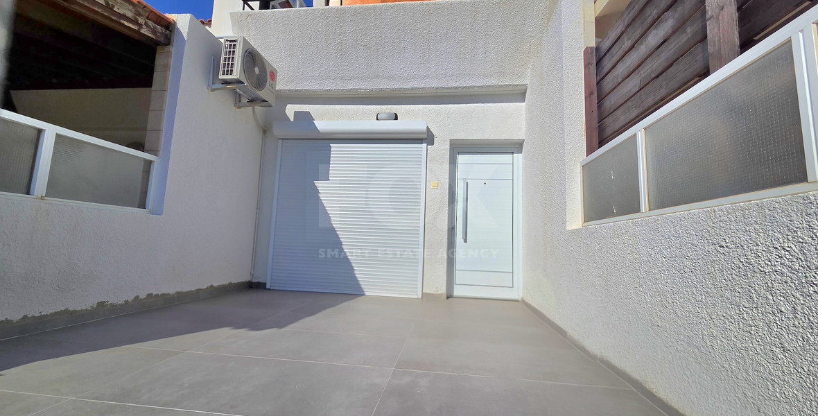 Charming Two-Bedroom unfurnished { optional furnished}  Maisonette With Two Verandes for Rent | Mesa Geitonia | Limassol