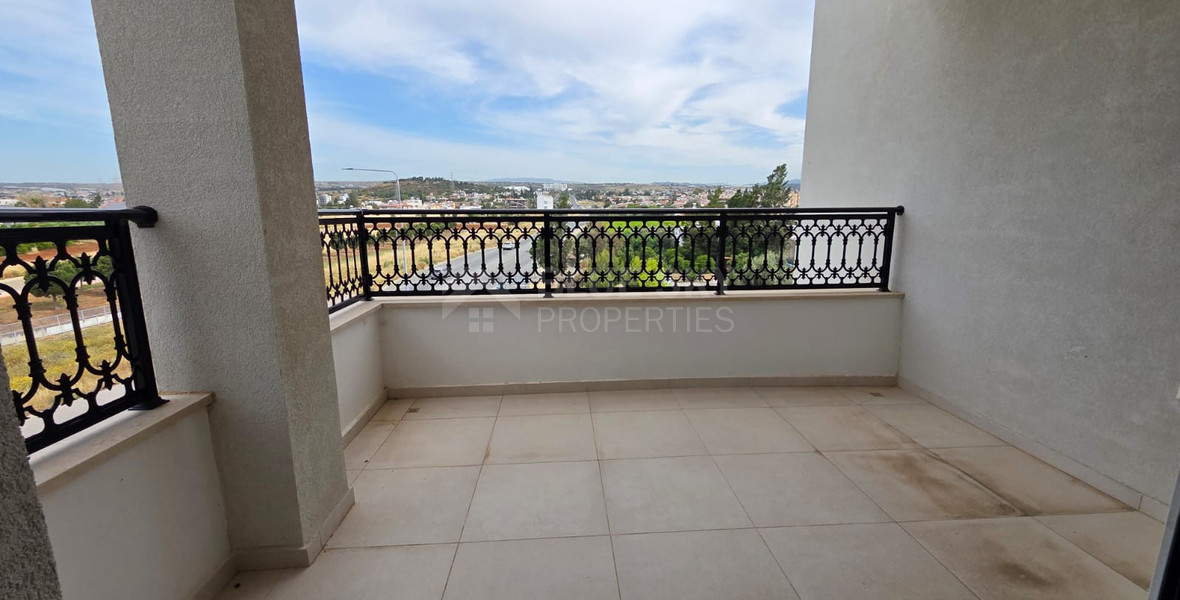 Two bedroom  furnished Top floor apartment in Kato Polemidia, Limassol