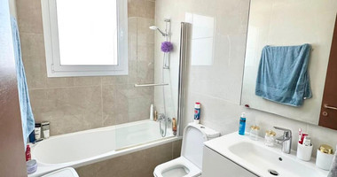 Two bedroom  furnished Top floor apartment in Kato Polemidia, Limassol